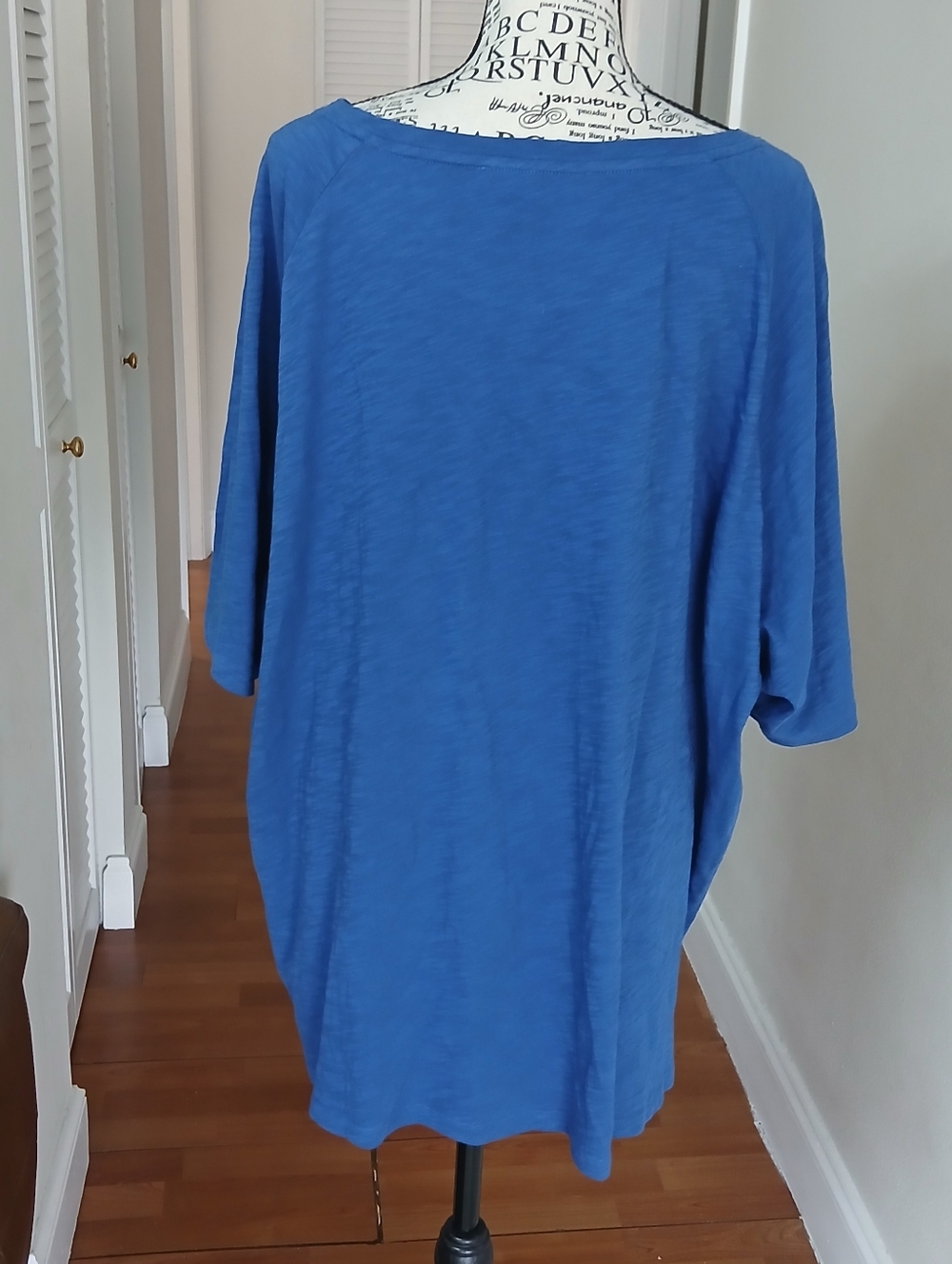 NWT Peruvian Connection Relaxed Raglan Tee - Picture 5 of 10